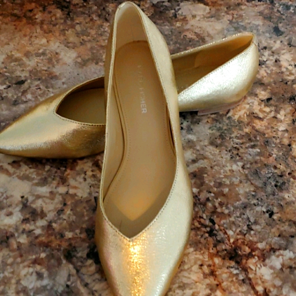 Shoes size 8 Gold
